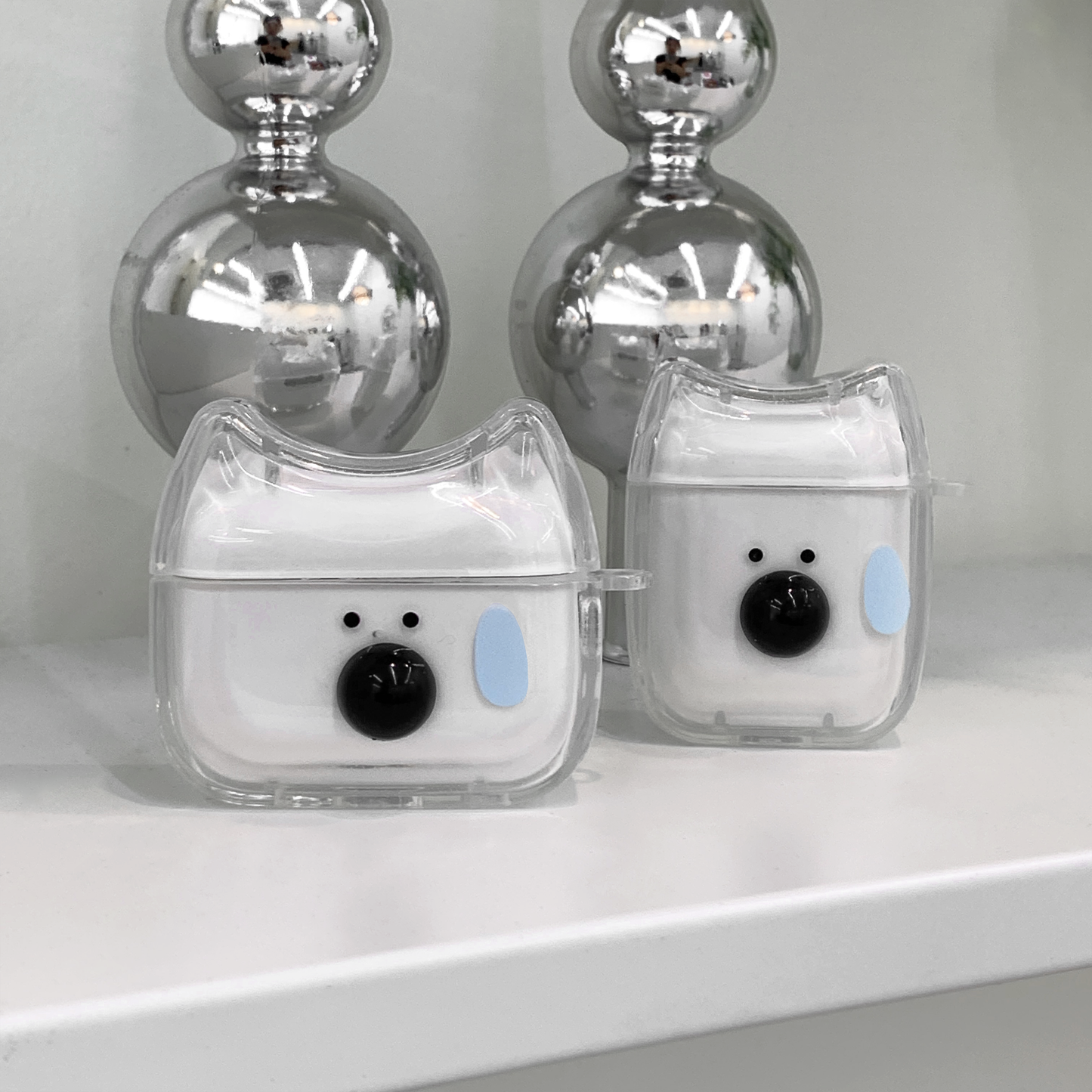 Mongdaeng Ggosoon Airpods case white