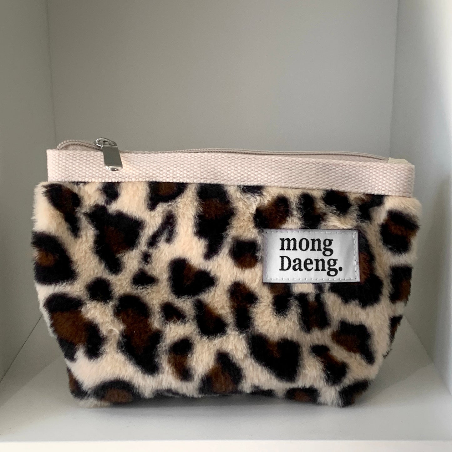 Mongdaeng Basic Pouch (M size) Ivory Leopard_Ivory