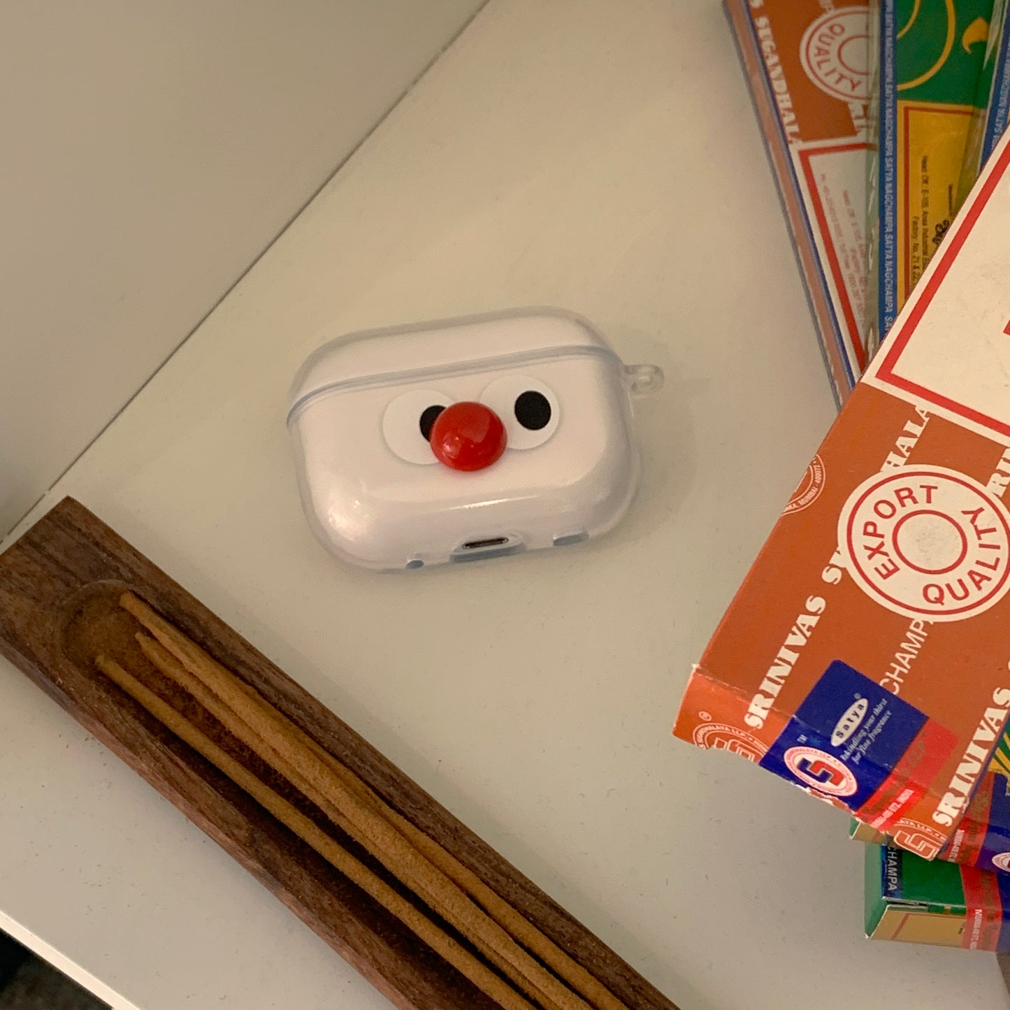 Whay are u looking at Airpods case What are u looking at TPU transparent Airpods case