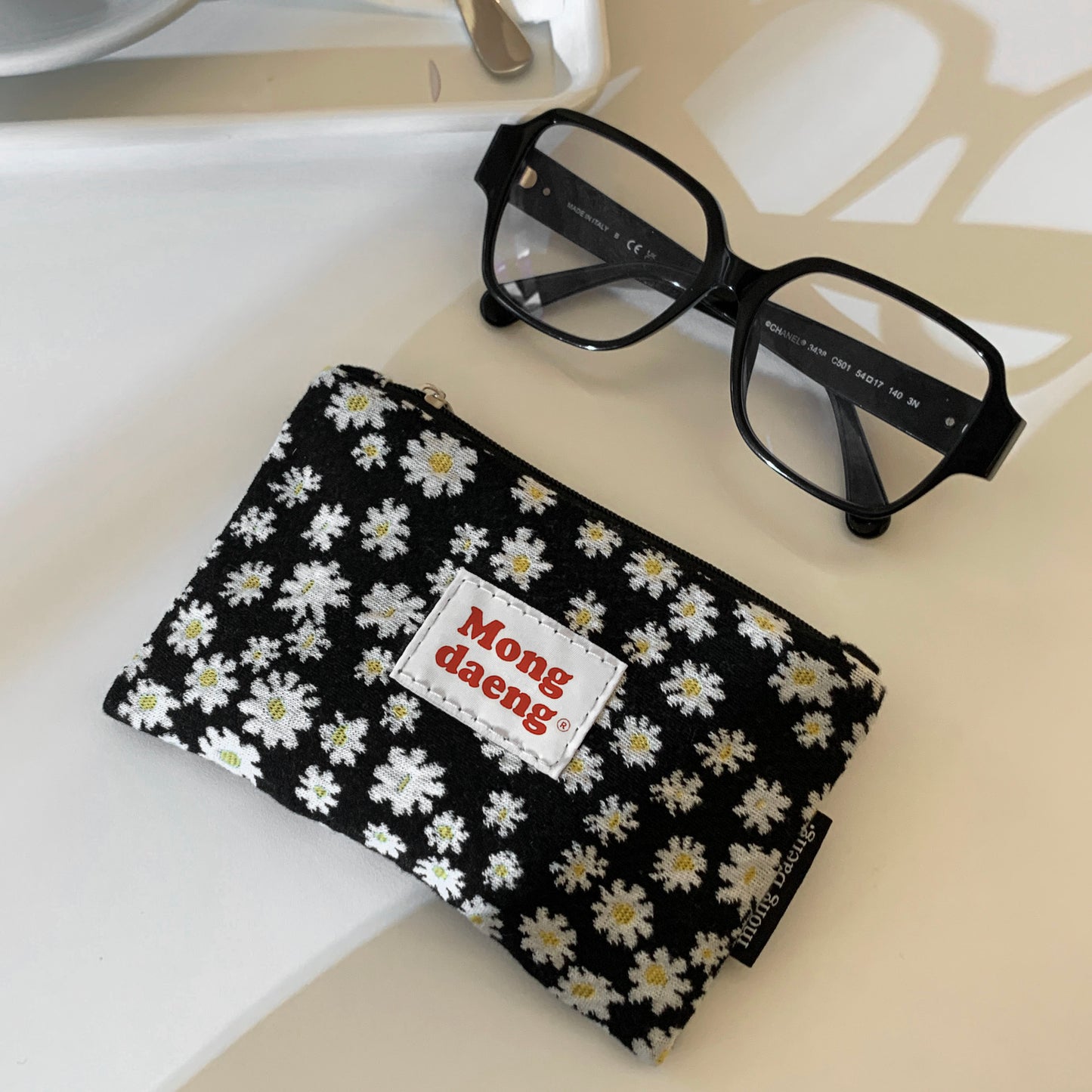 Mongdaeng Peace Flower Pouch (S size) Black Card&Case