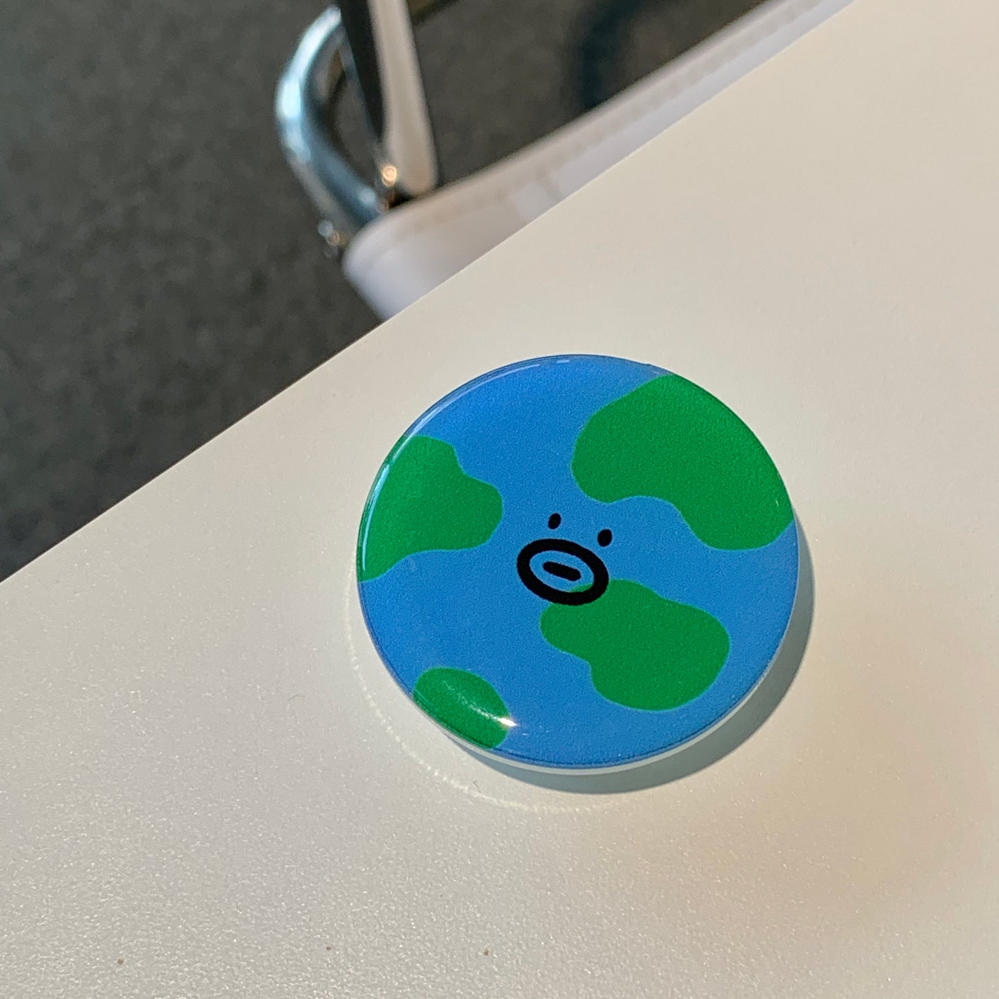Mongdaeng Abuji Planet Acrylic/Magsafe Tok
